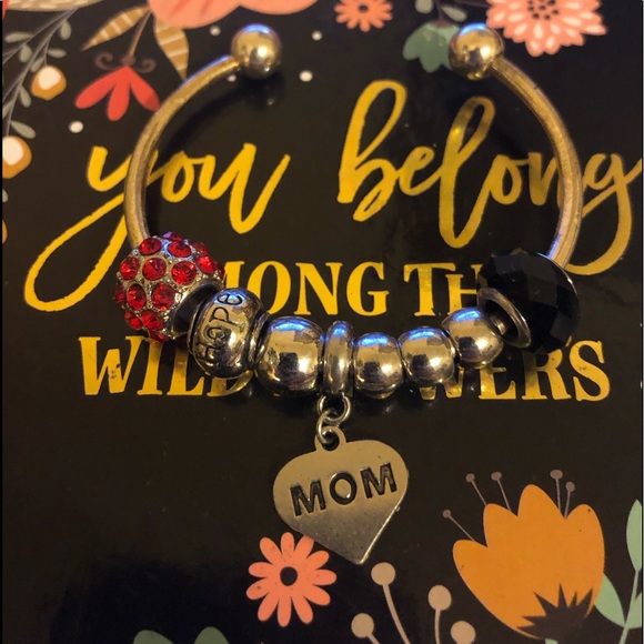 Jewelry - ❤️Mom & Hope 💕Adj Charm & Bead Bracelet🌹fabulous